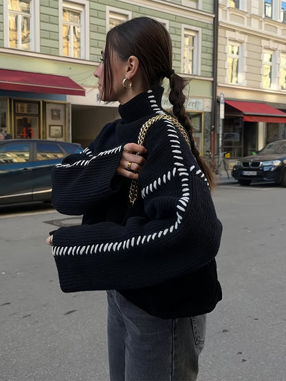 Zwarte Coltrui met Witte Contrastbiezen – Tijdloze Elegantie