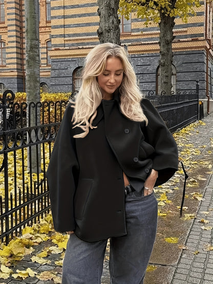 Elegante H-Lijn Wintermantel – Batwing Mouwen & Flared Zoom