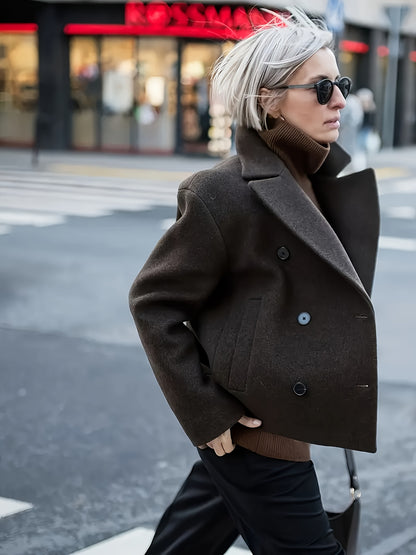 Elegante Dames Winterjas met Dubbele Knopen – Kort & Stijlvol